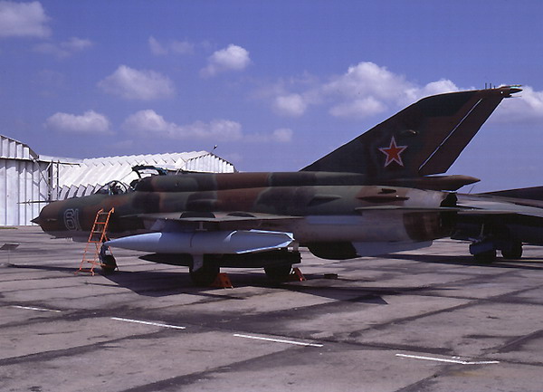 истребитель МиГ-21